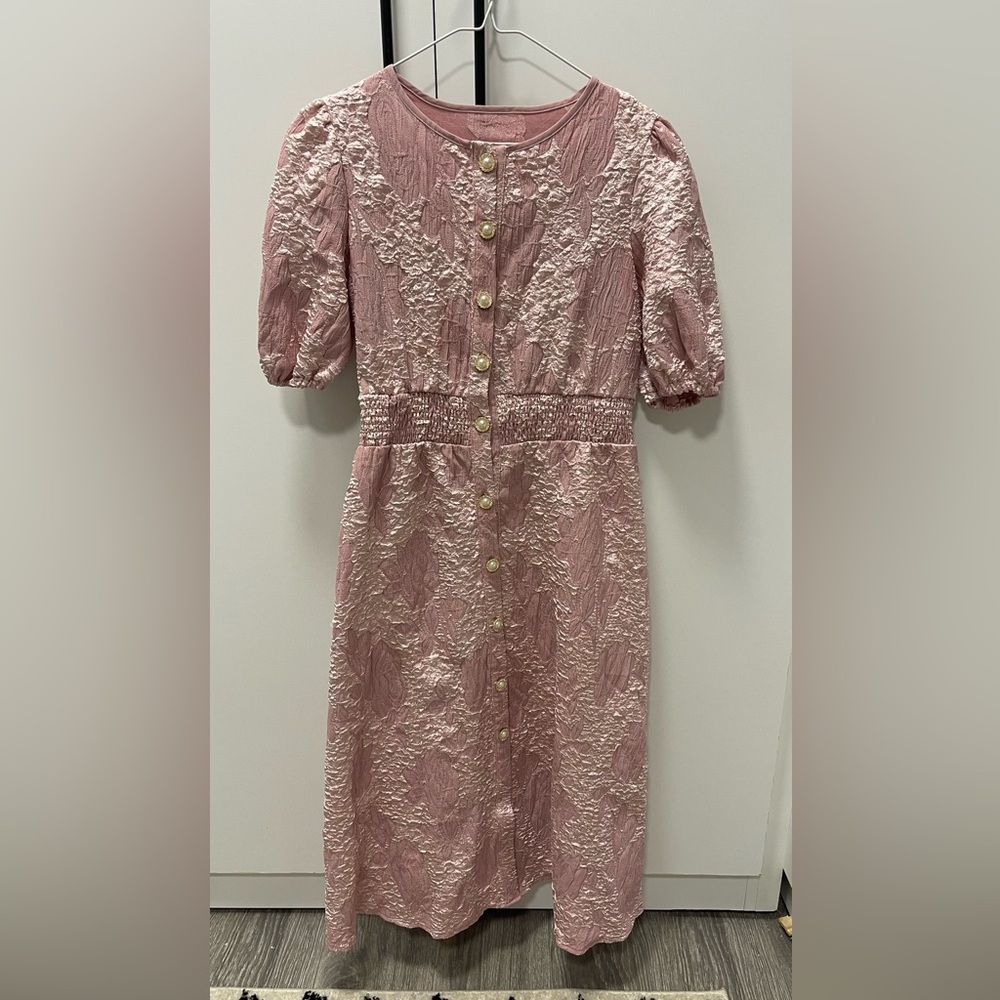 Pink Puff Sleeve Metallic Jacquard Midi Dress